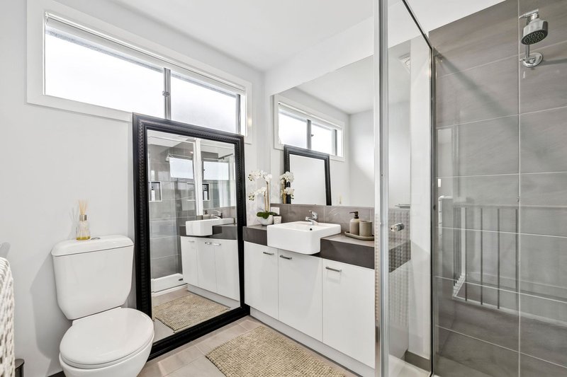 Photo - 64 Tucker Boulevard, Carrum Downs VIC 3201 - Image 8