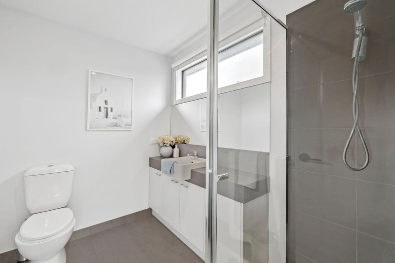 Photo - 64 Tucker Boulevard, Carrum Downs VIC 3201 - Image 12