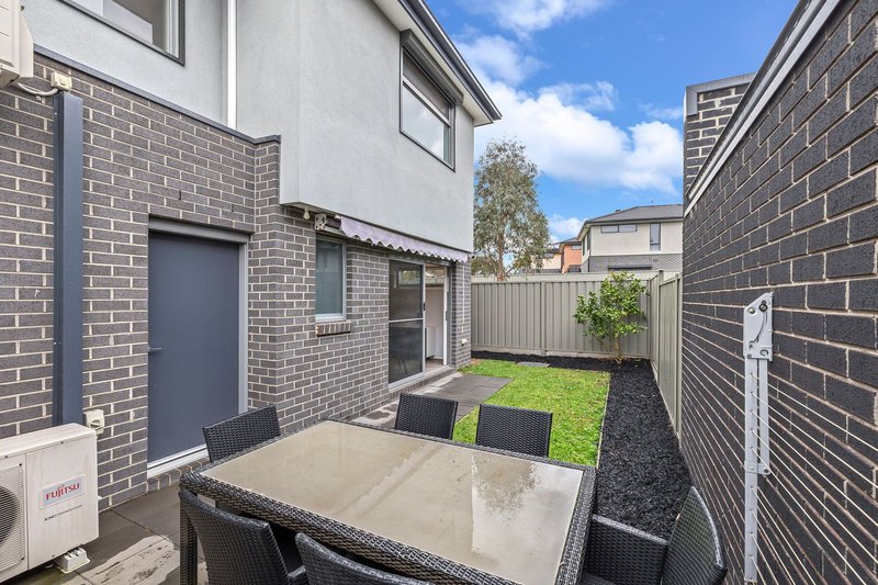 Photo - 64 Tucker Boulevard, Carrum Downs VIC 3201 - Image 13