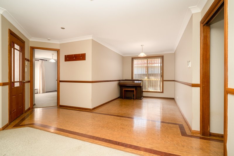 Photo - 64 Twickenham Drive, Dubbo NSW 2830 - Image 4