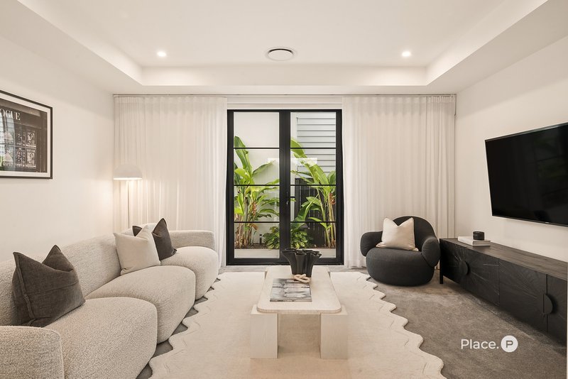 Photo - 64 Victoria Street, Balmoral QLD 4171 - Image 16