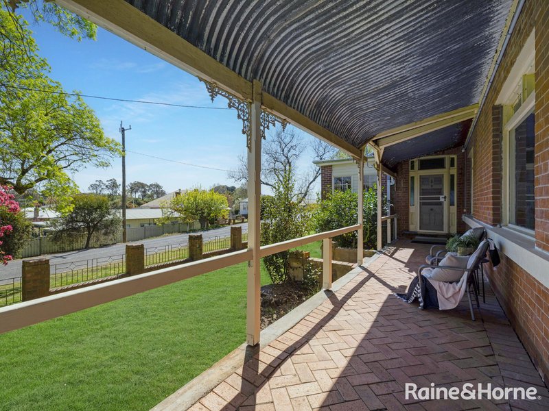 Photo - 64 Victoria Street, Millthorpe NSW 2798 - Image 3