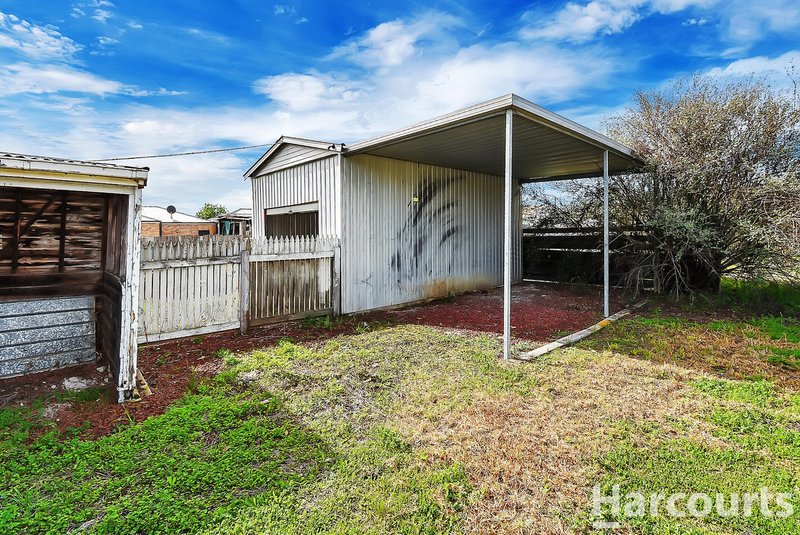 Photo - 64 Wawunna Road, Horsham VIC 3400 - Image 6