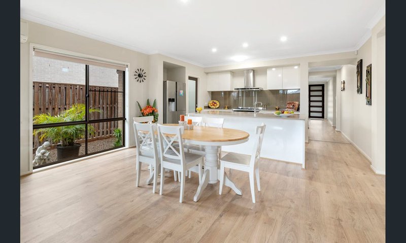 Photo - 64 Whitsunday Circuit, Pimpama QLD 4209 - Image 2