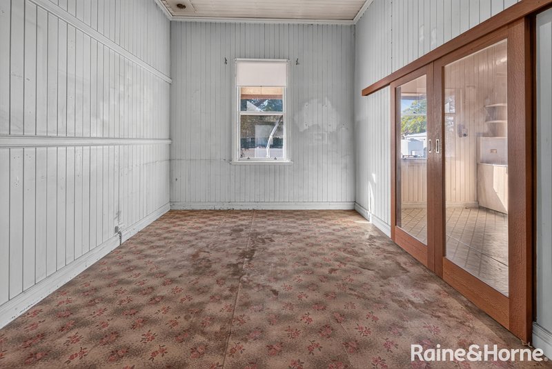 Photo - 64 Wood Street, Warwick QLD 4370 - Image 17