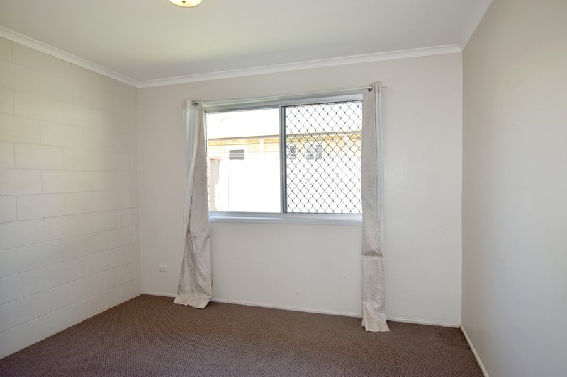 Photo - 6/40-42 Marten Street, South Gladstone QLD 4680 - Image 9