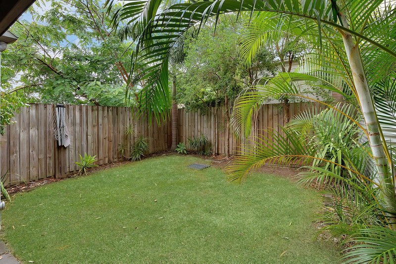 Photo - 6/40 Days Avenue, Yeronga QLD 4104 - Image 15