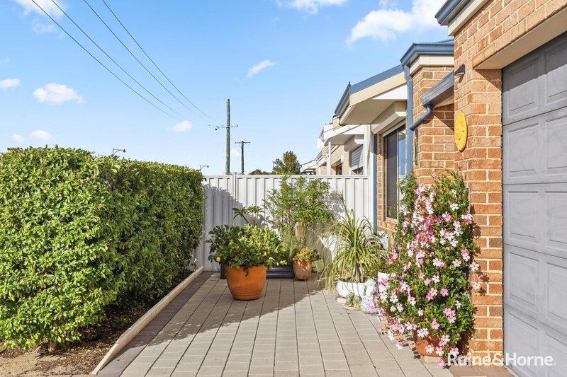 Photo - 6/40 Kemp Street, Pearsall WA 6065 - Image 3
