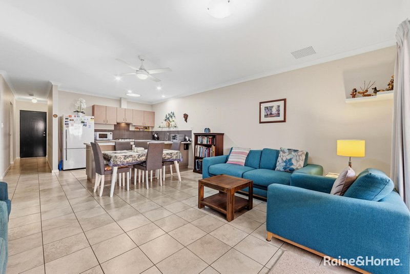 Photo - 6/40 Kemp Street, Pearsall WA 6065 - Image 5