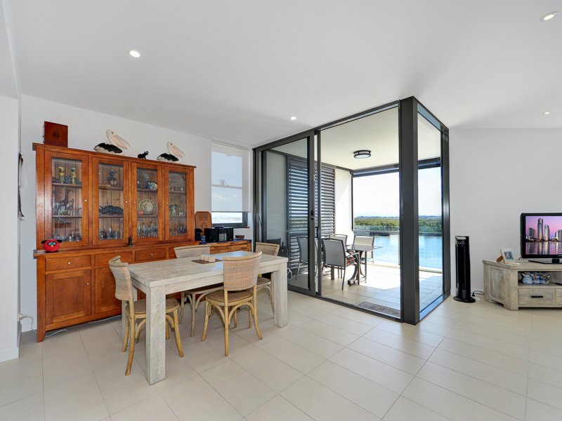 Photo - 6408/6 Marina Promenade, Paradise Point QLD 4216 - Image 4