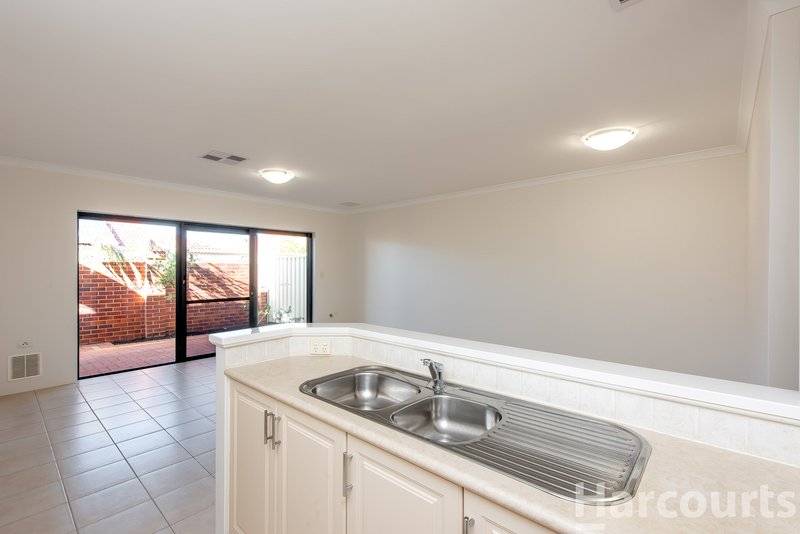 Photo - 6/41 Geographe Way, Thornlie WA 6108 - Image 4