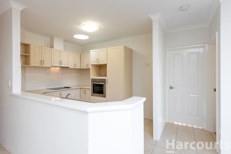 Photo - 6/41 Geographe Way, Thornlie WA 6108 - Image 5