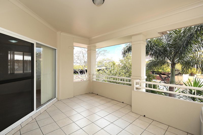 Photo - 6/41 Racecourse Road, Hamilton QLD 4007 - Image 1