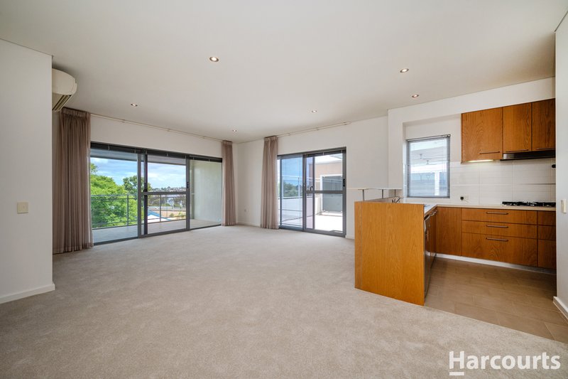 Photo - 64/10 Roebuck Drive, Salter Point WA 6152 - Image 26