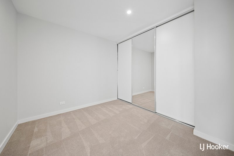 Photo - 64/115 Canberra Avenue, Griffith ACT 2603 - Image 8