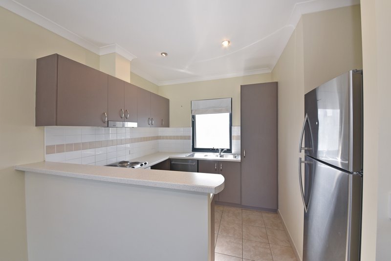 Photo - 64/12 Citadel Way, Currambine WA 6028 - Image 5