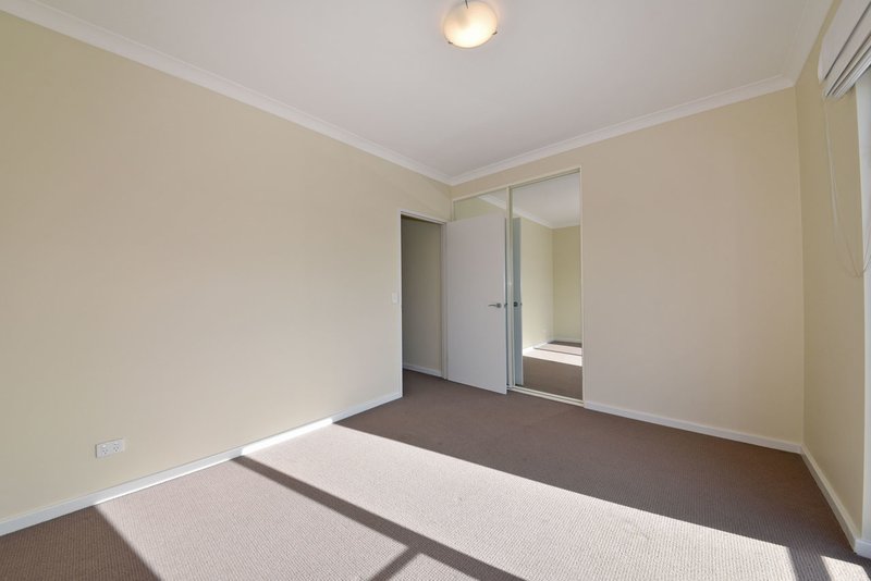 Photo - 64/12 Citadel Way, Currambine WA 6028 - Image 11