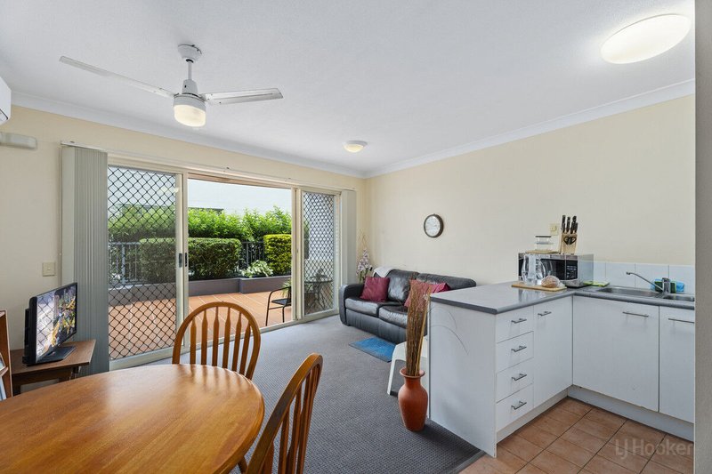 Photo - 6/416 Marine Parade, Biggera Waters QLD 4216 - Image 4