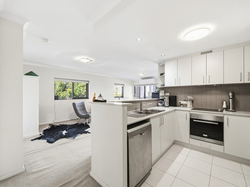 Photo - 64/18 Wellington Street, East Perth WA 6004 - Image 8