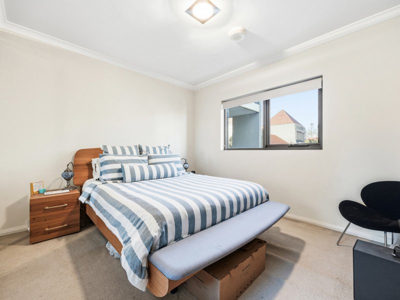 Photo - 64/18 Wellington Street, East Perth WA 6004 - Image 12