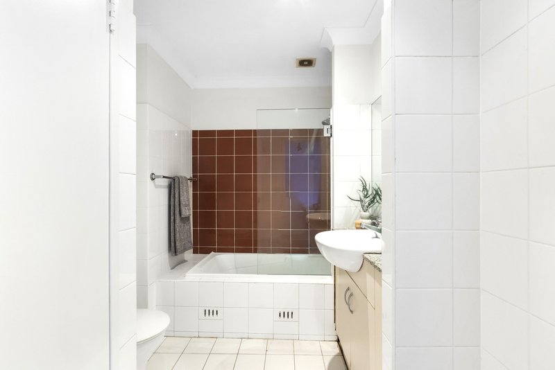 Photo - 64/2 Brisbane Street, Surry Hills NSW 2010 - Image 12