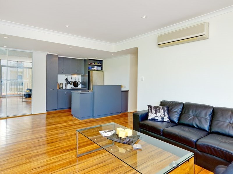 Photo - 64/20 Royal Street, East Perth WA 6004 - Image 3