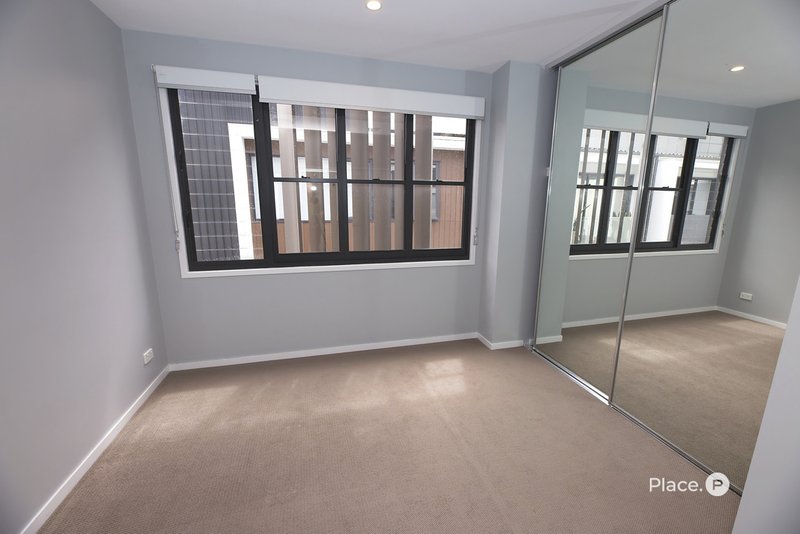 Photo - 64/24 Kurilpa Street, West End QLD 4101 - Image 8