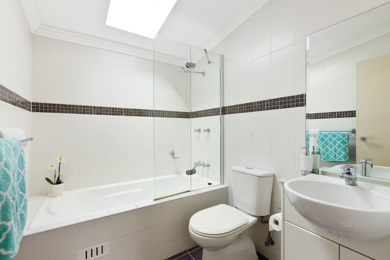 Photo - 6/42a Burchmore Road, Manly Vale NSW 2093 - Image 7