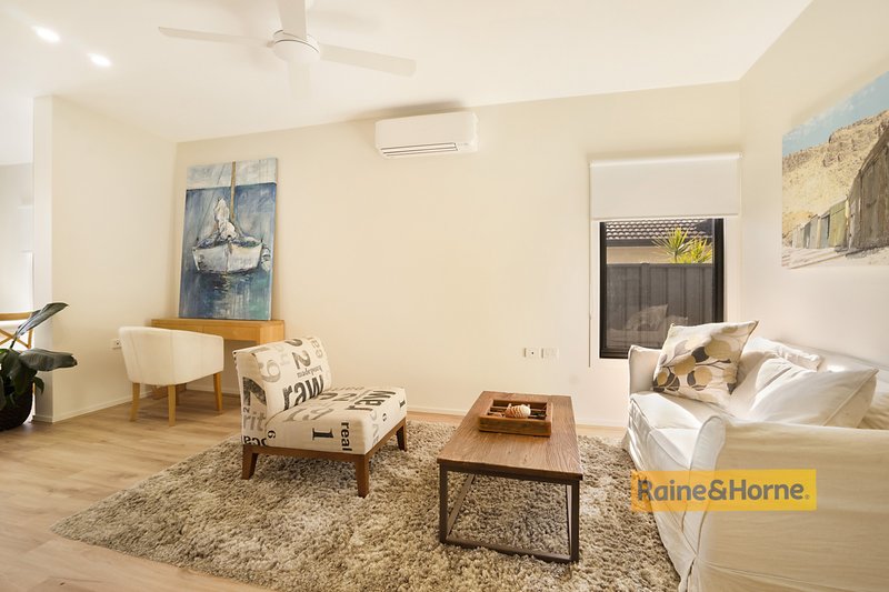 Photo - 6/433 Ocean Beach Road, Umina Beach NSW 2257 - Image 2