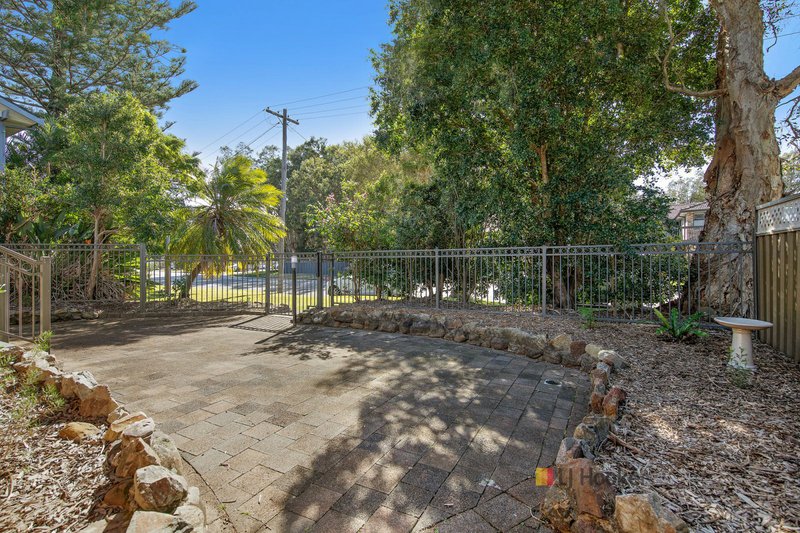 Photo - 6/46-48 Natuna Avenue, Budgewoi NSW 2262 - Image 11