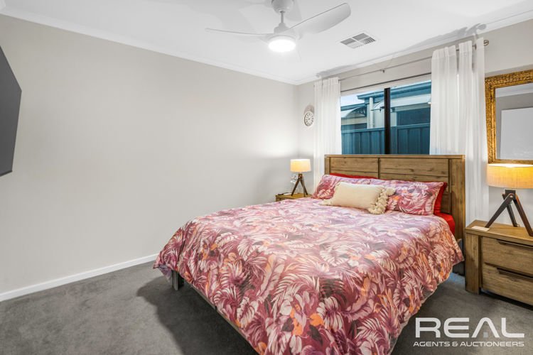 Photo - 64/60A Strathaird Boulevard, Smithfield SA 5114 - Image 10
