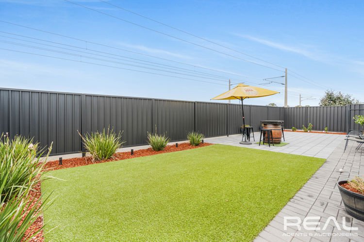 Photo - 64/60A Strathaird Boulevard, Smithfield SA 5114 - Image 14