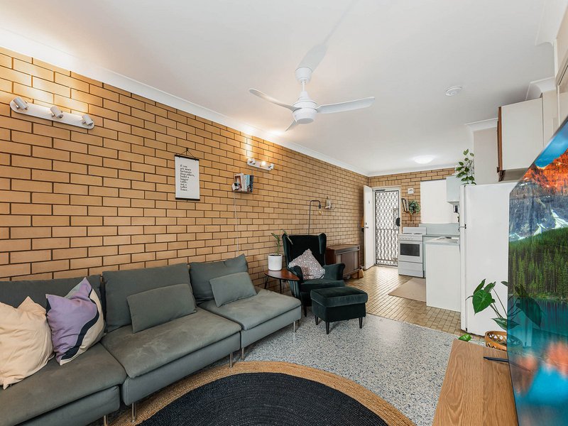 Photo - 6/47 Burgess Street, Kings Beach QLD 4551 - Image 4