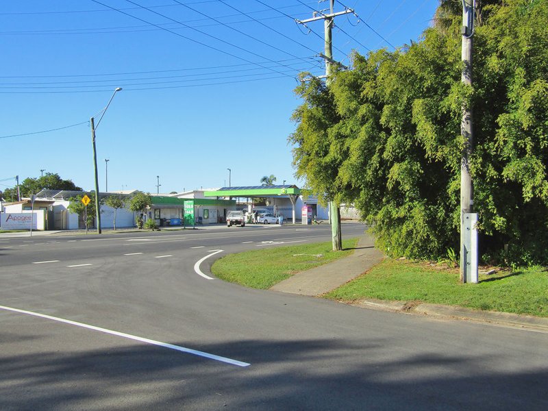 Photo - 647 David Low Way, Pacific Paradise QLD 4564 - Image 3