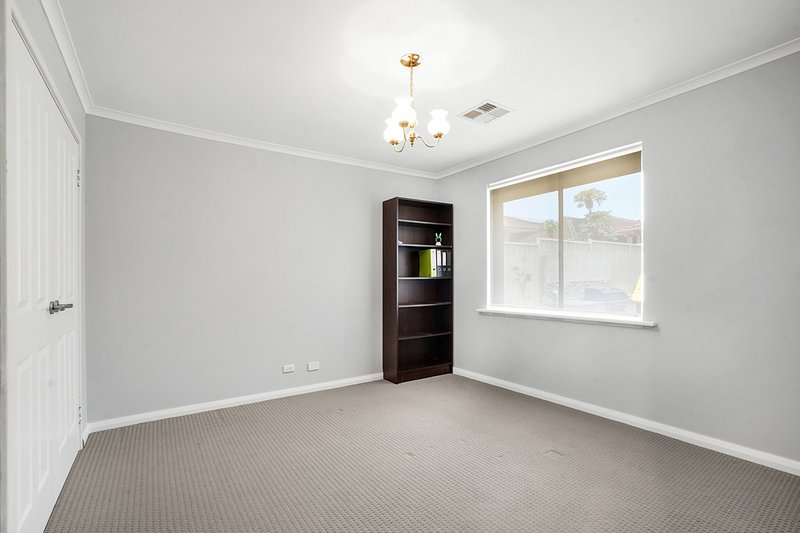 Photo - 647 Karrinyup Road, Stirling WA 6021 - Image 21