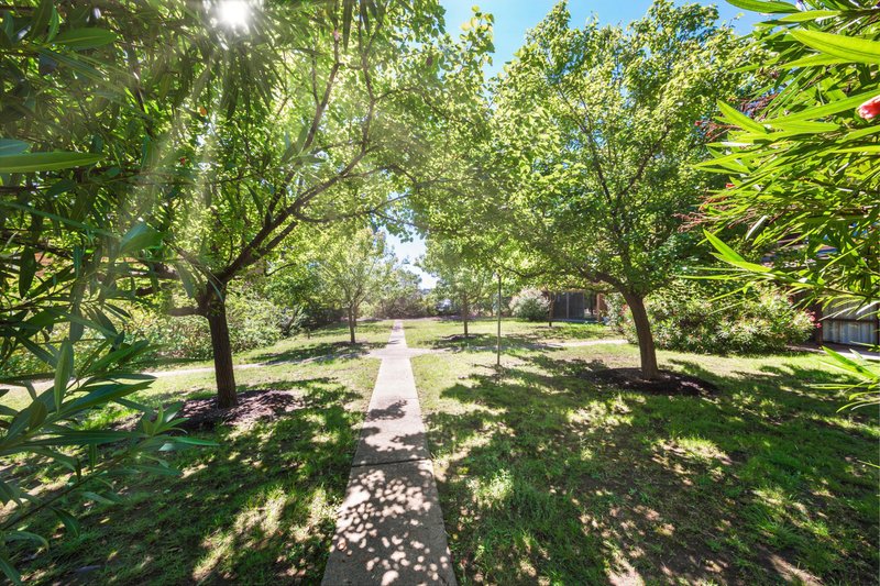Photo - 64/7 Medley Street, Chifley ACT 2606 - Image 10