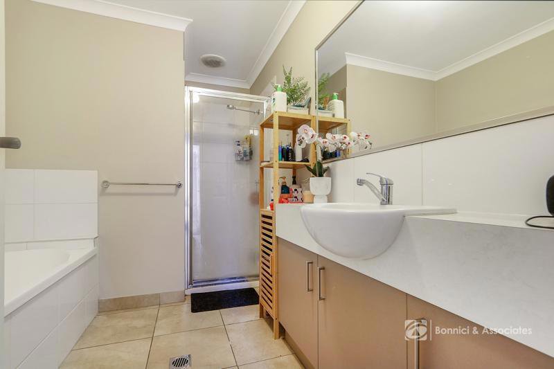 Photo - 6/470 Wagga Road, Lavington NSW 2641 - Image 9