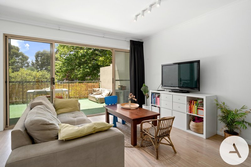 Photo - 64/72 Wentworth Avenue, Kingston ACT 2604 - Image 3