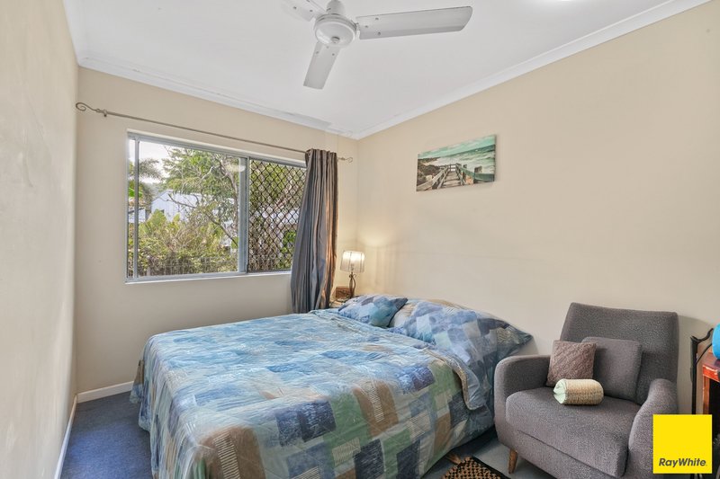 Photo - 6/473-479 Mccoombe Street, Mooroobool QLD 4870 - Image 4