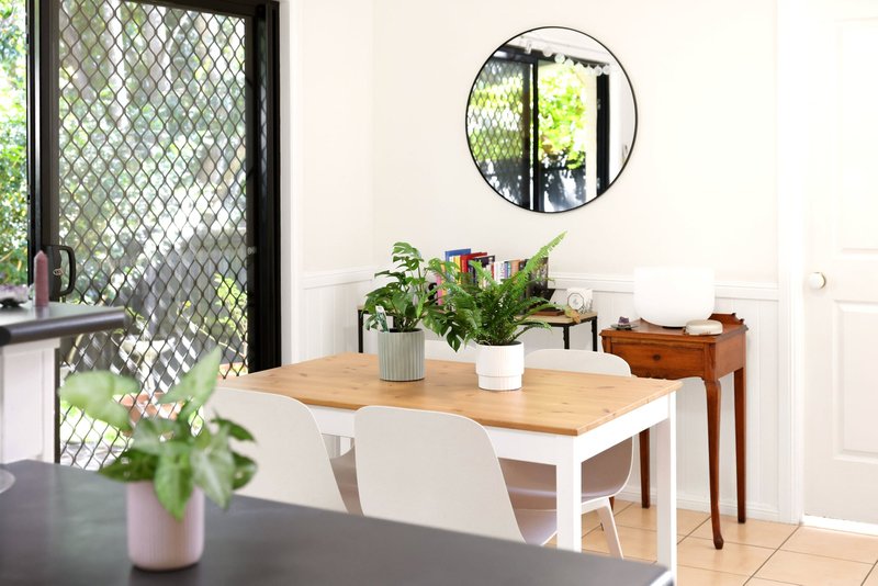 Photo - 6/49-51 Tarana Street, Camp Hill QLD 4152 - Image 5