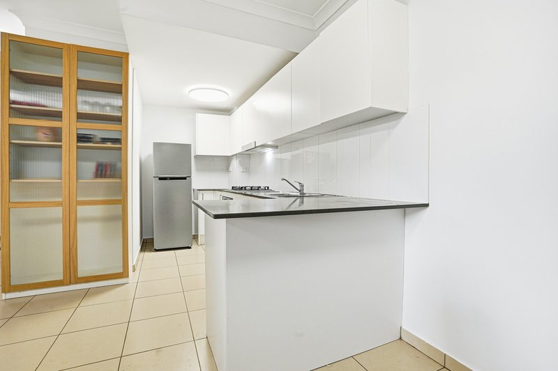 Photo - 6/49-53 Wentworth Avenue, Wentworthville NSW 2145 - Image 7