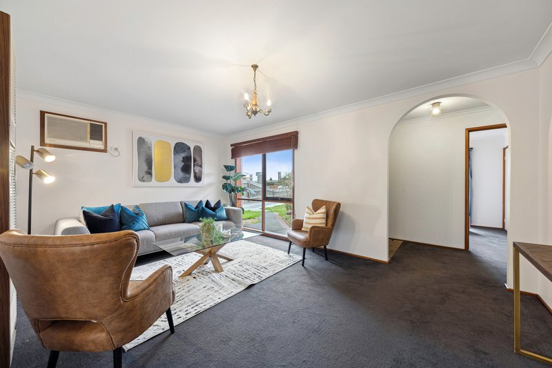 Photo - 64A Racecourse Road, Pakenham VIC 3810 - Image 5