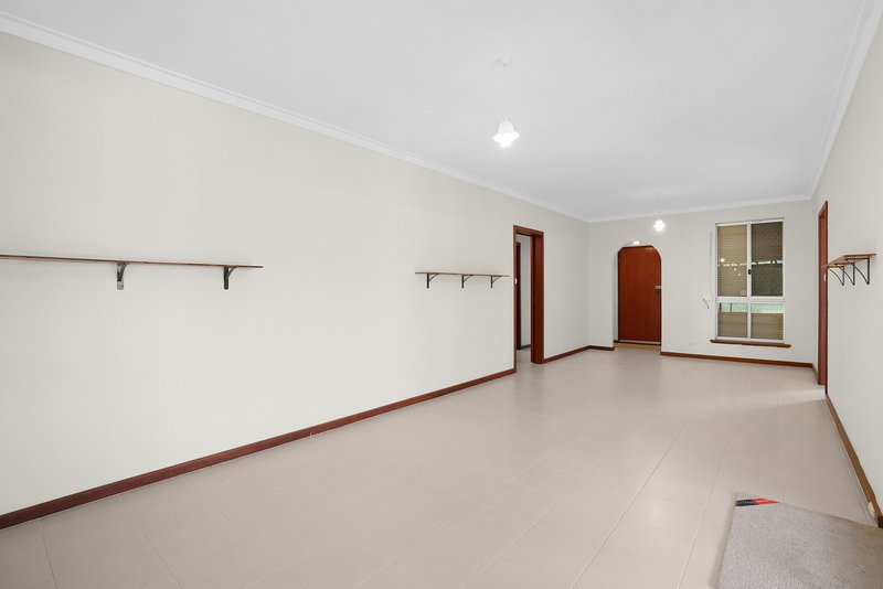 Photo - 64B Safety Bay Road, Shoalwater WA 6169 - Image 3