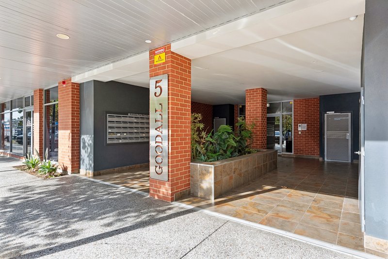 Photo - 6/5-19 Goodall Parade, Mawson Lakes SA 5095 - Image 11