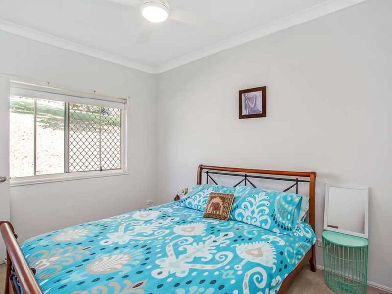 Photo - 65-67 Valleyview Court, Bonogin QLD 4213 - Image 11