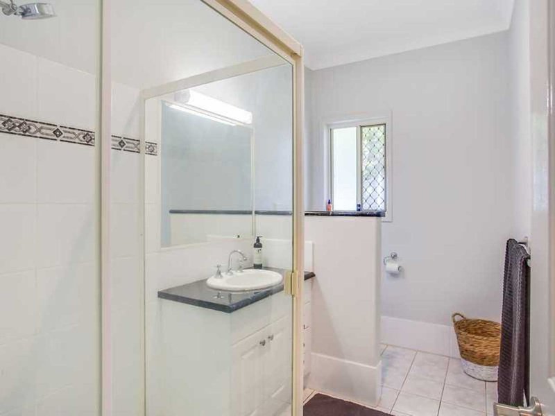 Photo - 65-67 Valleyview Court, Bonogin QLD 4213 - Image 15