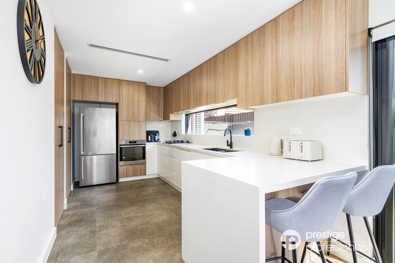 Photo - 6/5-7 Craig Avenue, Moorebank NSW 2170 - Image 6