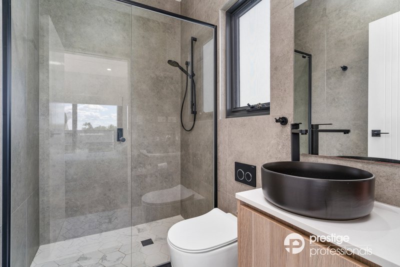 Photo - 6/5-7 Craig Avenue, Moorebank NSW 2170 - Image 9