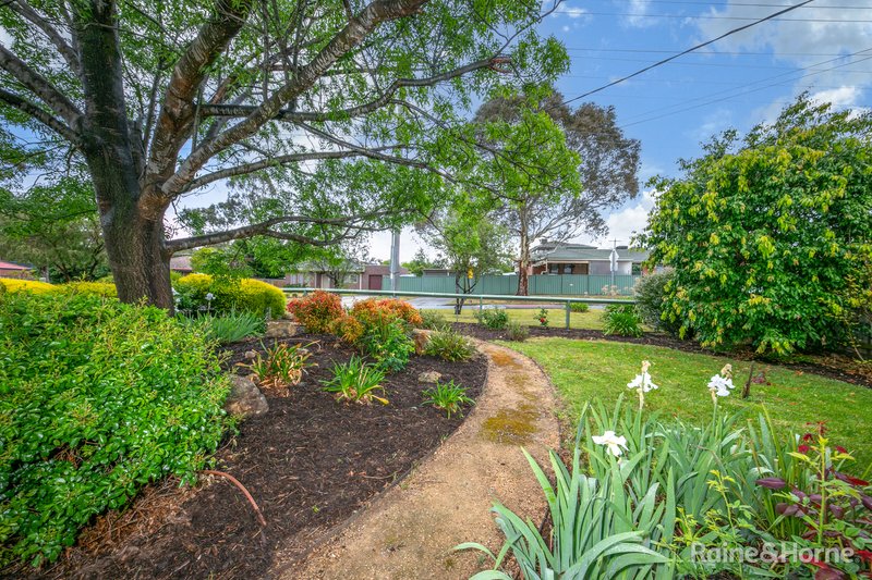 Photo - 65 Anderson Road, Sunbury VIC 3429 - Image 3