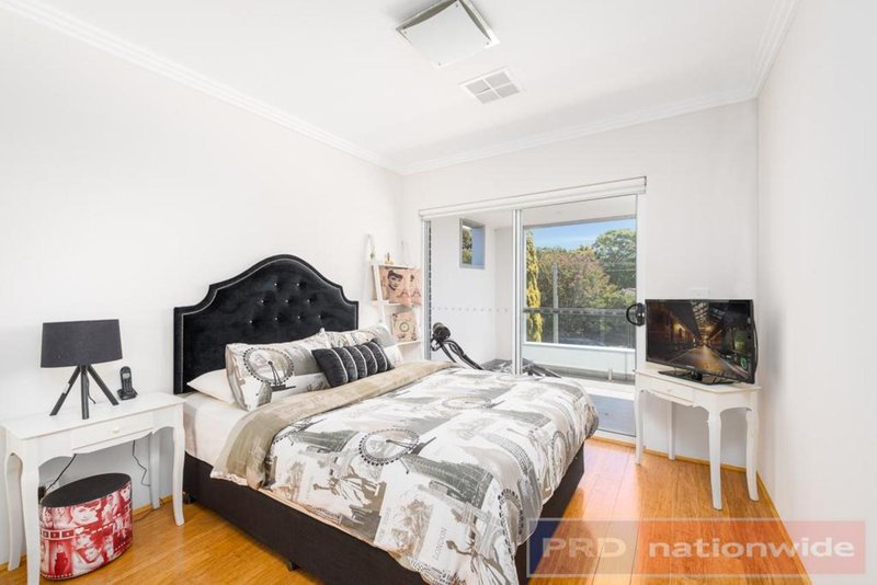 Photo - 65 Apex Avenue, Picnic Point NSW 2213 - Image 6